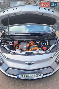 Хэтчбек Chevrolet Bolt EV 2023 в 