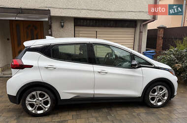 Хэтчбек Chevrolet Bolt EV 2017 в 