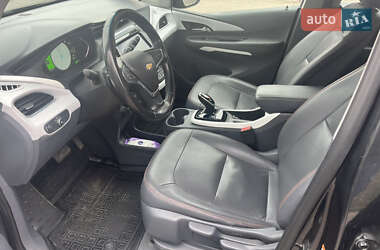 Хэтчбек Chevrolet Bolt EV 2018 в 