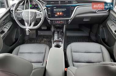Хэтчбек Chevrolet Bolt EV 2023 в 
