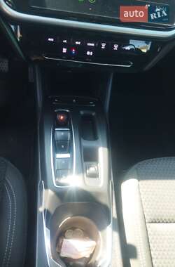 Хэтчбек Chevrolet Bolt EV 2023 в 