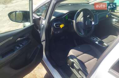 Хэтчбек Chevrolet Bolt EV 2023 в 