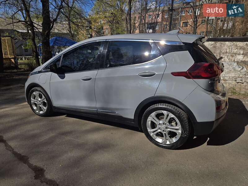 Хэтчбек Chevrolet Bolt EV 2018 в Днепре