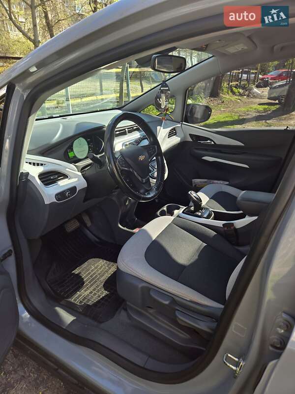 Хэтчбек Chevrolet Bolt EV 2018 в Днепре