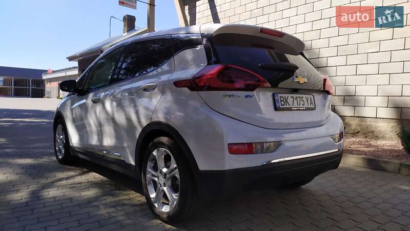 Хэтчбек Chevrolet Bolt EV 2020 в Костополе