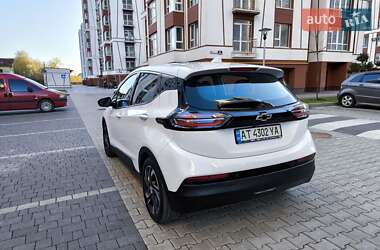 Хэтчбек Chevrolet Bolt EV 2023 в 