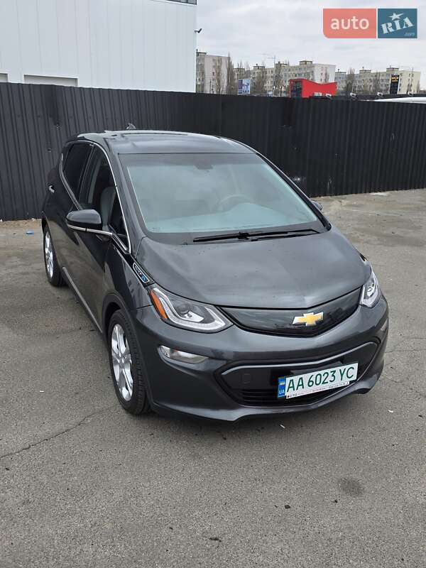 Хетчбек Chevrolet Bolt EV 2018 в 