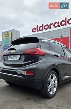 Хетчбек Chevrolet Bolt EV 2018 в 
