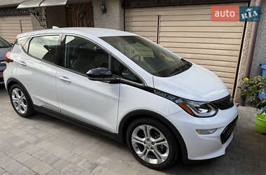 Хэтчбек Chevrolet Bolt EV 2017 в 