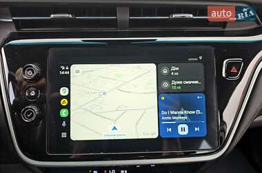 Хэтчбек Chevrolet Bolt EV 2023 в 