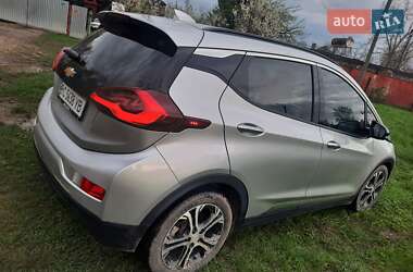 Хэтчбек Chevrolet Bolt EV 2017 в 