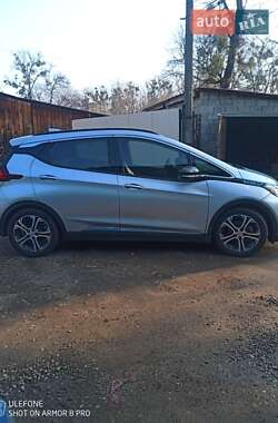 Хэтчбек Chevrolet Bolt EV 2017 в 