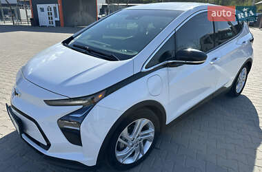Хэтчбек Chevrolet Bolt EV 2022 в 