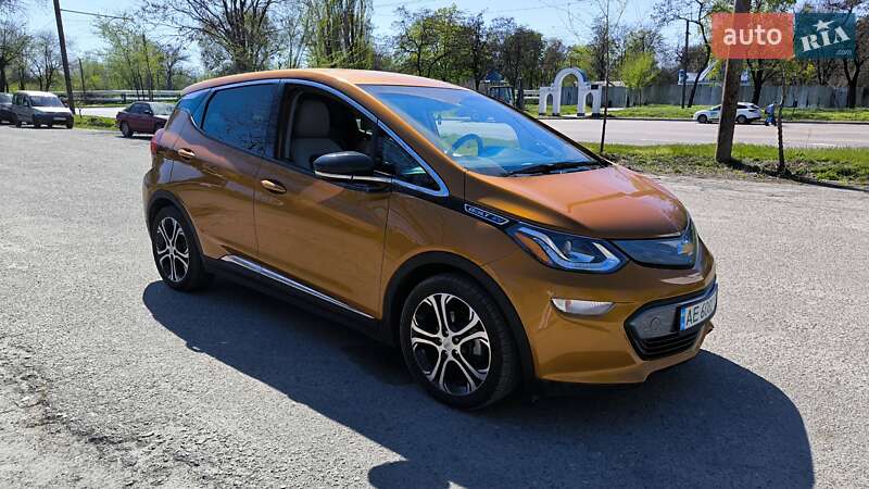 Хетчбек Chevrolet Bolt EV 2016 в Дніпрі