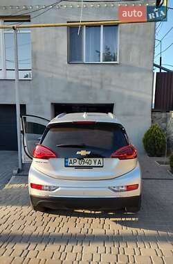 Хэтчбек Chevrolet Bolt EV 2019 в 