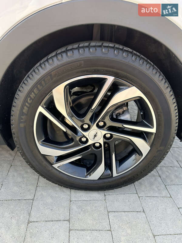 Хетчбек Chevrolet Bolt EV 2023 в Тернополі