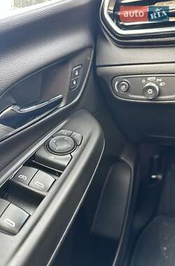 Хэтчбек Chevrolet Bolt EV 2022 в 