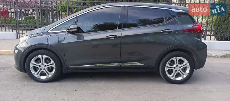 Хетчбек Chevrolet Bolt EV 2016 в Львові