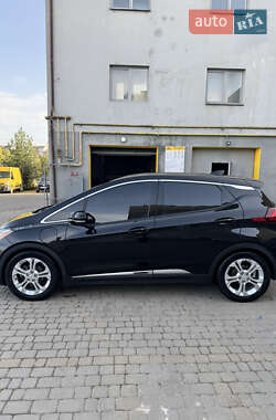 Хэтчбек Chevrolet Bolt EV 2017 в 