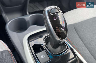 Хэтчбек Chevrolet Bolt EV 2020 в 
