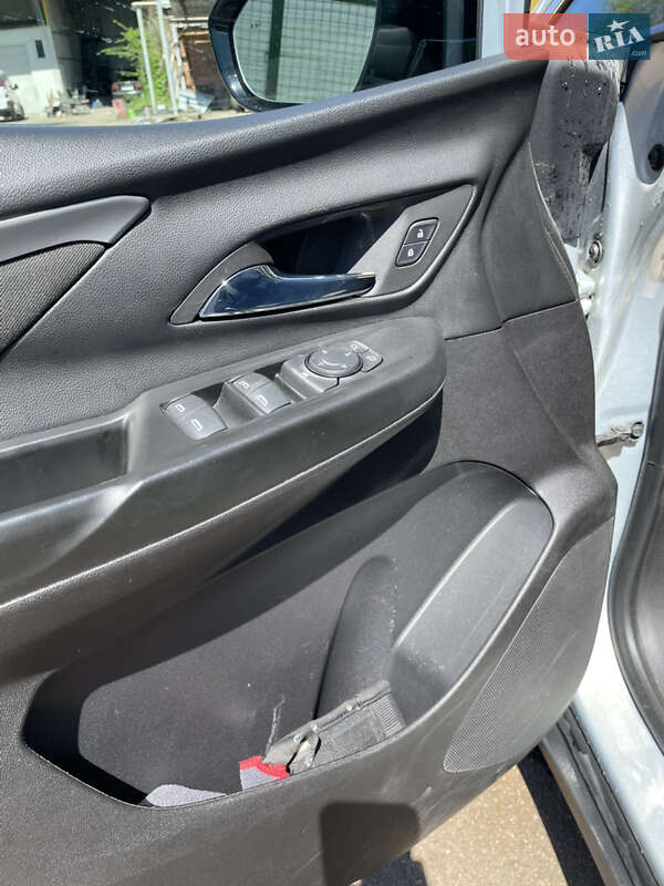 Хэтчбек Chevrolet Bolt EV 2023 в Николаеве