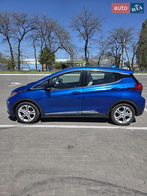 Хетчбек Chevrolet Bolt EV 2018 в 
