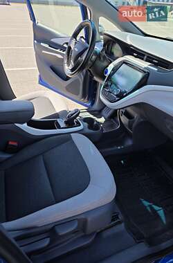 Хетчбек Chevrolet Bolt EV 2018 в 