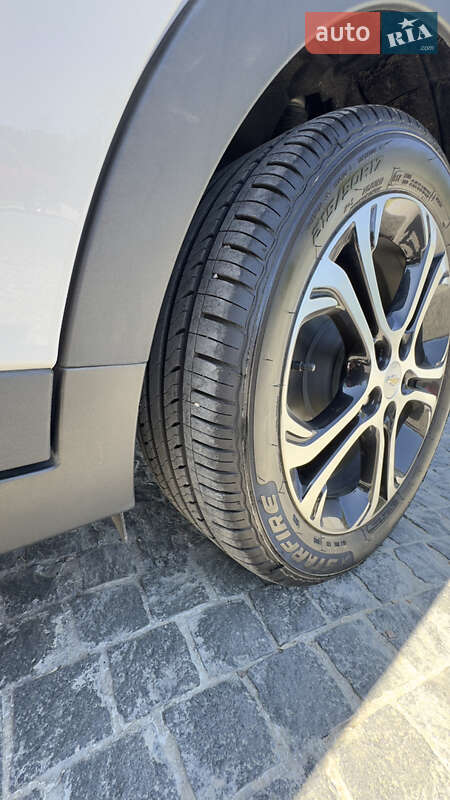 Хэтчбек Chevrolet Bolt EV 2019 в Днепре