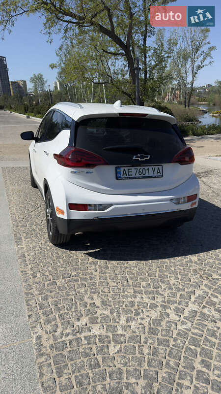 Хэтчбек Chevrolet Bolt EV 2019 в Днепре