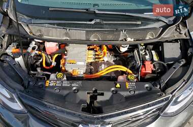 Хетчбек Chevrolet Bolt EV 2021 в 