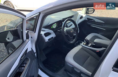 Хэтчбек Chevrolet Bolt EV 2020 в 