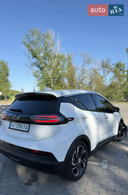 Хэтчбек Chevrolet Bolt EV 2023 в 