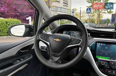 Хэтчбек Chevrolet Bolt EV 2017 в 