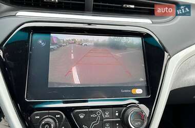 Хэтчбек Chevrolet Bolt EV 2017 в 