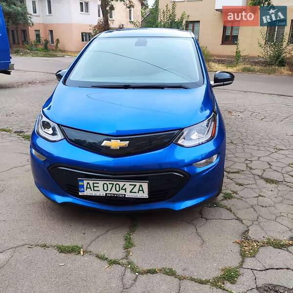 Хэтчбек Chevrolet Bolt EV 2017 в 