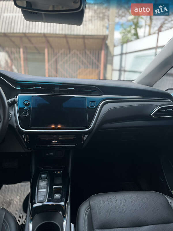 Хэтчбек Chevrolet Bolt EV 2023 в Чернигове фото 14 Хэтчбек Chevrolet Bolt EV 2023 в Чернигове