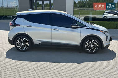 Хэтчбек Chevrolet Bolt EV 2023 в 