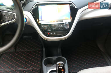 Хетчбек Chevrolet Bolt EV 2017 в 