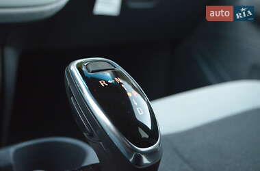 Хетчбек Chevrolet Bolt EV 2021 в 
