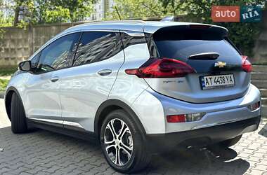 Хэтчбек Chevrolet Bolt EV 2017 в 