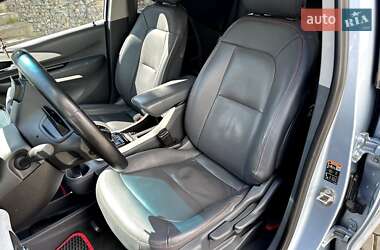 Хэтчбек Chevrolet Bolt EV 2017 в 