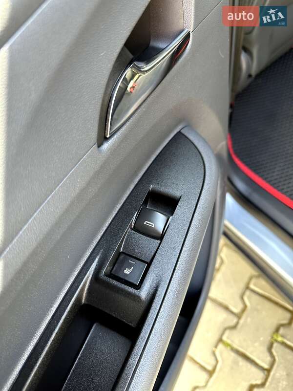 Хетчбек Chevrolet Bolt EV 2017 в Івано-Франківську