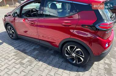 Хэтчбек Chevrolet Bolt EV 2023 в 