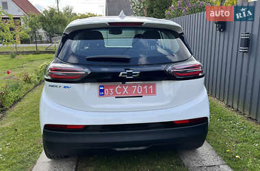 Хэтчбек Chevrolet Bolt EV 2022 в 