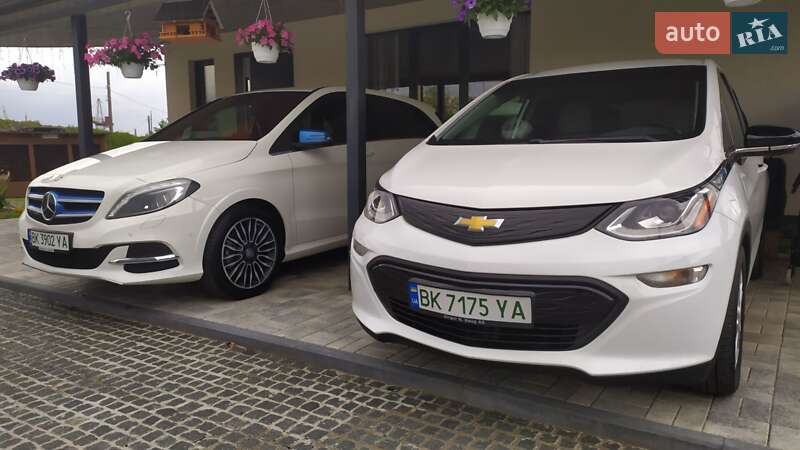 Хэтчбек Chevrolet Bolt EV 2020 в Костополе