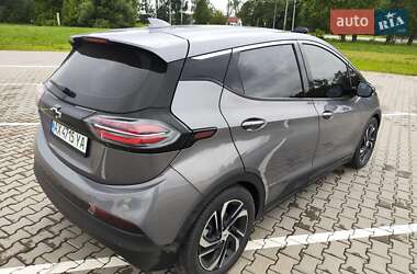 Хэтчбек Chevrolet Bolt EV 2022 в 