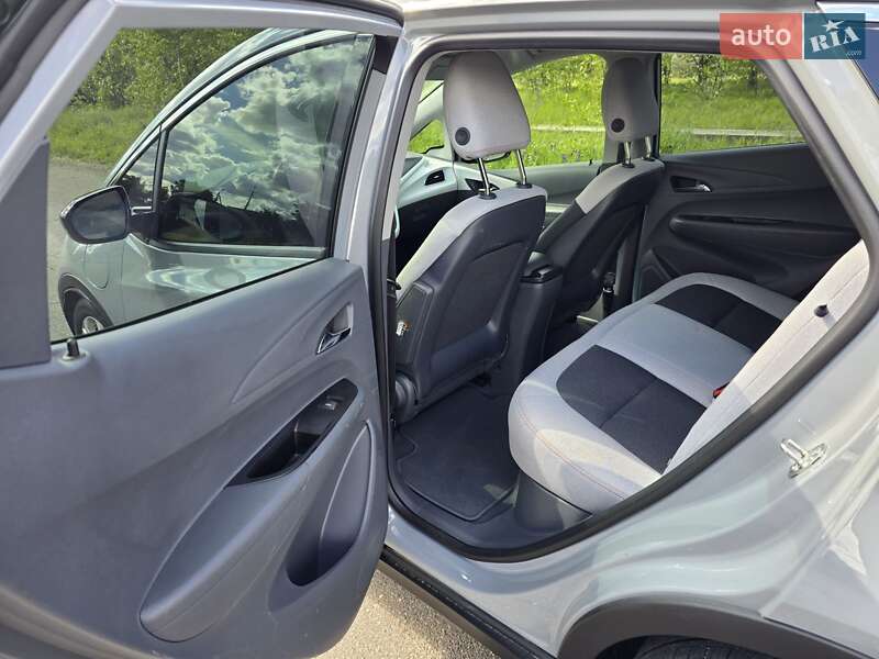 Хэтчбек Chevrolet Bolt EV 2021 в Черкассах
