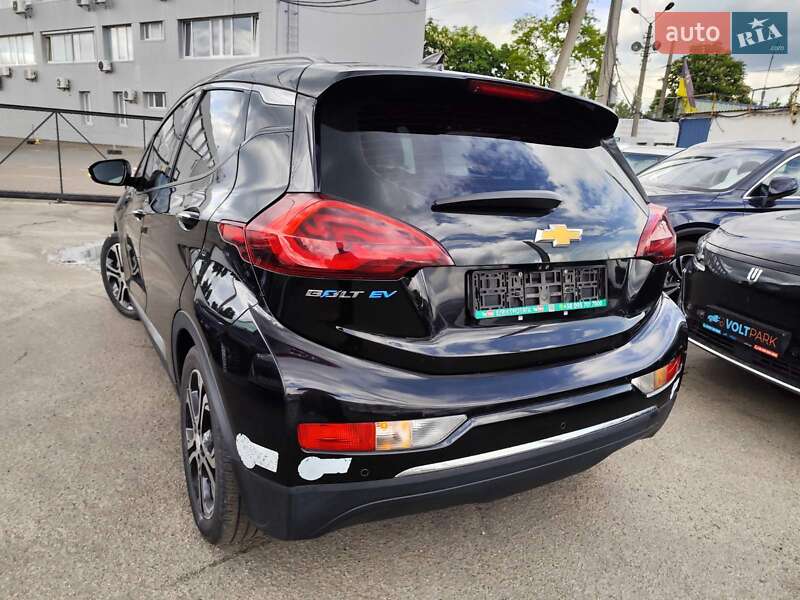 Хэтчбек Chevrolet Bolt EV 2017 в Киеве