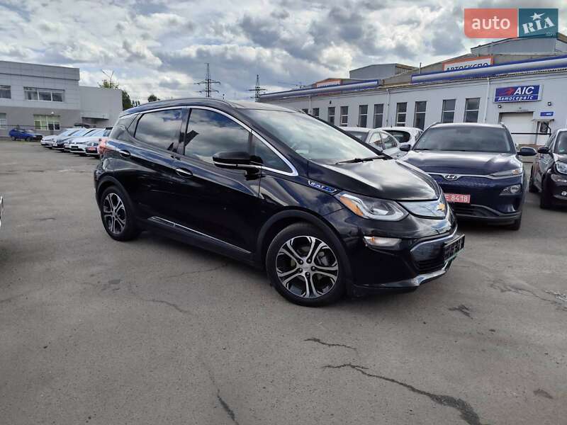 Хэтчбек Chevrolet Bolt EV 2017 в Киеве