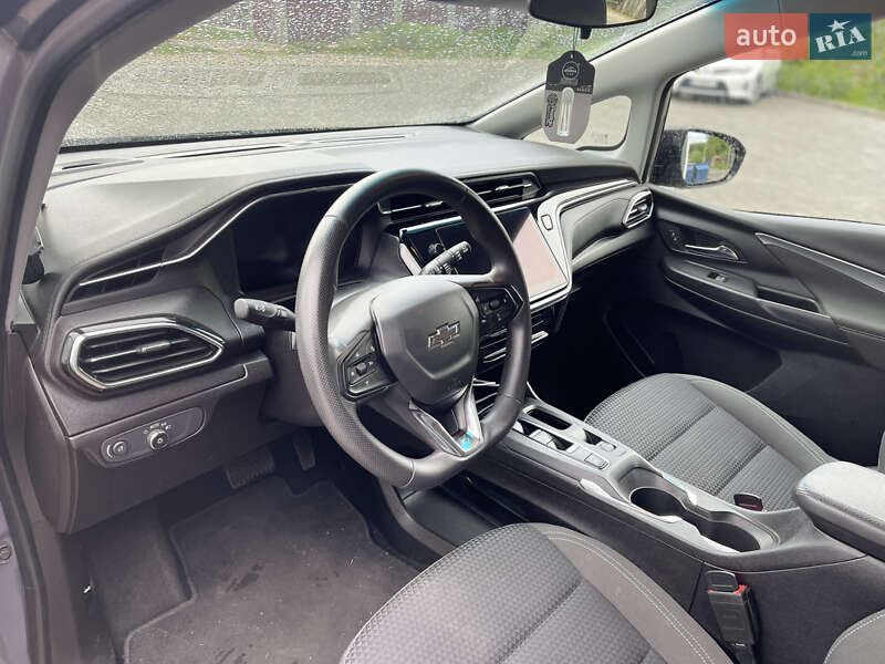 Хэтчбек Chevrolet Bolt EV 2023 в Стрые